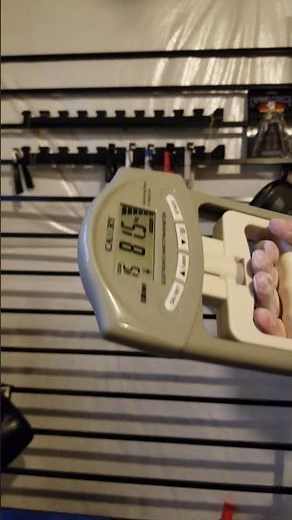 What Is My Grip Strength? [Hand Dynamometer Grip Strength Test]