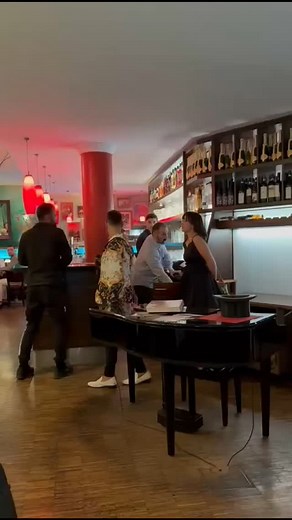 @classico_italiano_dresden @victoria.loves.vintage It was an absolute pleasure and an incredibly special experience to perform and sing at Dr. R’s party. This evening was filled with pure joy, laughter, and unforgettable moments. Victoria Amerson's energy and sensuality lit up the night, creating an atmosphere of warmth and excitement. The incredible energy of the guests made this celebration truly magical—an evening dedicated to love, life, and togetherness in the heart of Dresden, Germany. At 