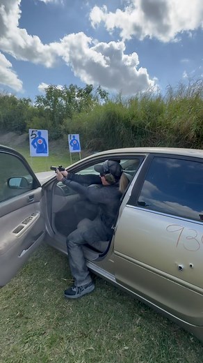 Next level shooting 💥🔫🚙 and today I did Vehicle Combative Pistol Course was amazing experience thanks to @jonathan_menocal and @david_palma from @menocal_international_training I always love to learn from the best and you guys are the best! 🙌❤️ . . . . . #menocalinternationaltraining #gunrange #outdoorrange #shottingrange #glock19 #pistoltraining #pistolshooting #tacticalpistol #tacticalpistoltraining #selfdefense #selfdefenseshooting #danashemesh #danashemeshifbbpro #strongwomen #musclegun 