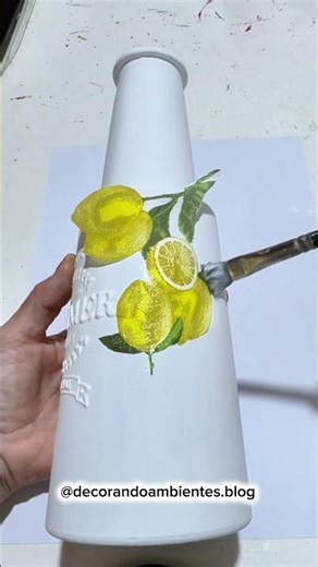Vaso com decupagem 🍋 o detalhe que muda tudo