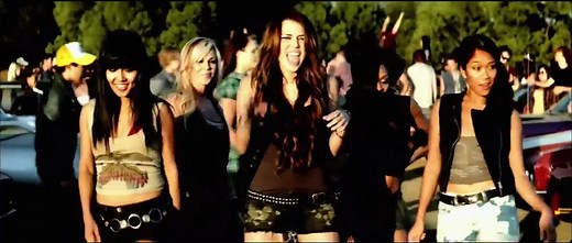 Miley Cyrus - Party In The U.S.A. (Official Video)(720p)