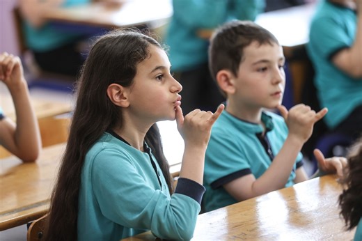 International Week of Deaf People highlights sign language rights