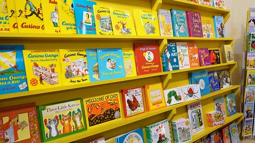 ❄Live out your Winter Dreams in the Heart of Amish Country, Indiana! Explore #VisitShipshewana! www.VisitShipshewana.org | Shipshewana