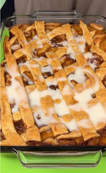 Caramel apple cookie cake recipe you'll want to try