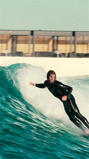 Revel Surf Winter Sessions Book your surf sessions today, water is in the low 60’s and waves are firing. 🔥🔥🔥 We have board and wetsuit rentals available 24/7 Don’t forget our restaurant and bar are also open for anyone to come eat and watch the waves. @rastaaarobbb laying down some winter combos. | REVEL SURF PARKS