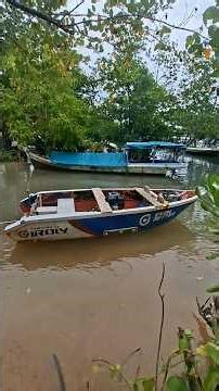 FISHING BOAT MODIFICATION WITH A SITTING ENGINE CONSTRUCTION