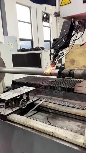 High-speed laser cladding in action #heat #cnc #thermalcutting #welding #redefiningcutting