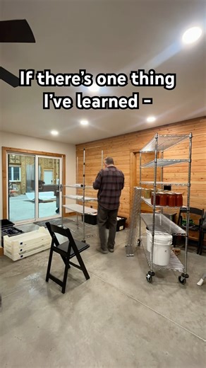 Pantry Organization with @HomeDepot bakers racks. #diy #homesread #pantrygoals #bakersracks #barndo