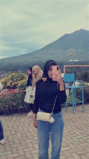 Pemandangan Alam Bukit Idaman Gisting Tanggamus