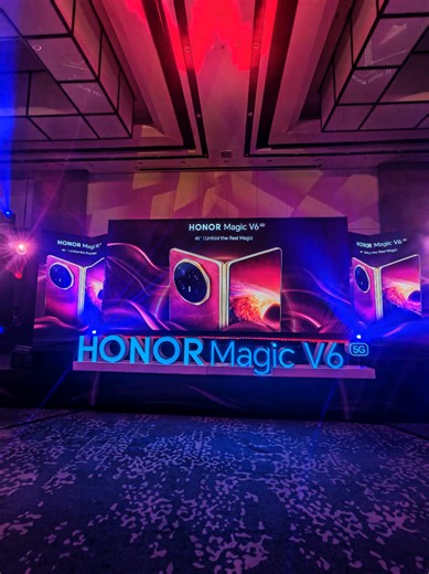 HONOR finally launched the #HONORMagicV6 📱 Combining an ultra-slim profile with record-breaking battery endurance and flagship-grade durability, the HONOR Magic V6 is now available for pre-order for only Php 119,999 from August 25 to September 4, 2026. Get a FREE HONOR Pad X8b worth P12,999 🤗