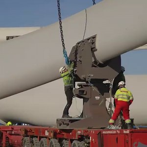 We will soon start the assembly of 11 wind turbines for the Hywind Tampen floating wind farm in the North Sea. Ships have loaded blades, nacelles and tower sections quayside at Gulen industrial harbour on the west coast of Norway and soon we’re ready to put the amazing puzzle together. Hywind Tampen will deliver renewable energy to the Snorre and Gullfaks fields and reduce CO2 emissions by 200,000 tonnes annually. | Equinor