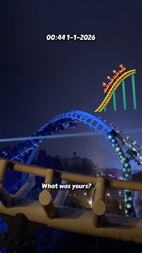 My FIRST Roller Coaster of 2026… at MIDNIGHT?! 🎢✨ | Efteling Python