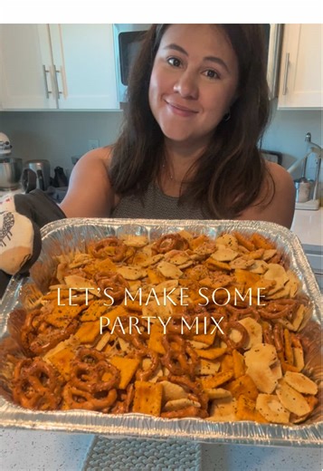 Delicious Fall Party Mix Recipe