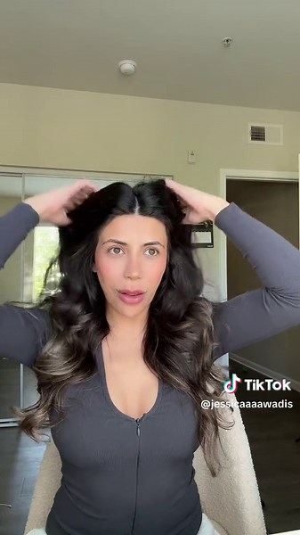 Create Stunning Bombshell Curls in Just 15 Minutes