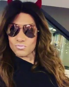 111 reactions · 14 comments | I love my GUESS devil horns and sunglasses  #fun #bodybuilding #guess #horns #devil #dinner #flex #fitfam #instagood #sassy #diva #fitchick #muscle #fashionista | Isabelle Turell IFBB Professional Bodybuilder | Facebook