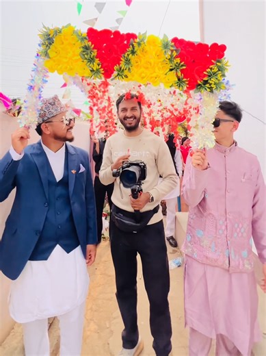 Bride entry ko bela dhila garec, videographer afai le video banaudai 😂😅 @_Sapnaaaaaa @CHIMSEY PHOTOGRAPHER 📸🎥 #bride #fyaa #funmoment