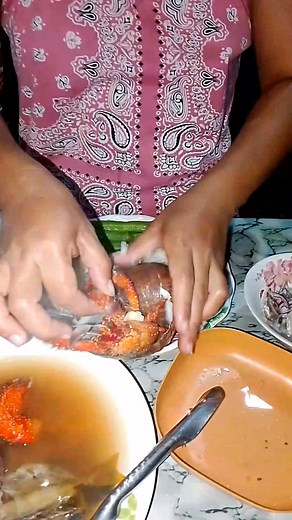 Parang lobster lang Ang laman sarapa sa umang 😋 #highlightsシ゚ #ulamideas #sinigangnaumang | Julie Ann Perino 0rsabia