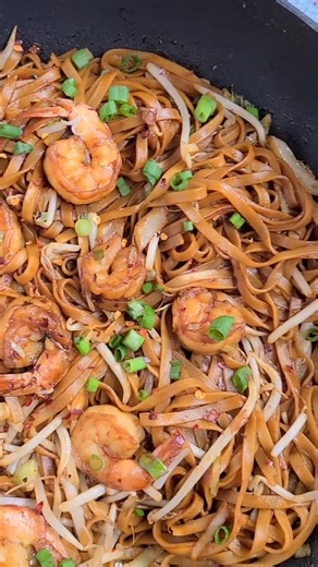 This mie goreng recipe is an irresistible dish that features stir fry noodles tossed in a sweet and savory sauce with shrimp and spicy accents. It's popular all across Indonesia and in my kitchen! >> Comment “RECIPE" and I'll send this recipe straight to your DMs! 🥳 GET THE FULL RECIPE ⬇️ https://www.chilipeppermadness.com/recipes/mie-goreng/ Ingredients: FOR THE MIE GORENG SAUCE 1/4 cup sweet soy sauce kecap manis 1.5 tablespoons soy sauce 1-2 tablespoons sriracha 1/4 teaspoon white pepper FOR