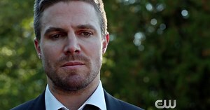 Arrow saison 4 : Un teaser énervé annonce la vengeance d'Oliver