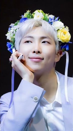 All BTS member in flower crowne 👑👑💖💖🥰🥰