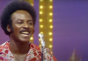 Love Train Chords | The O’Jays Guitar Lesson - Spy Tunes