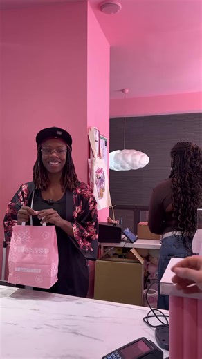 Quand le service client devient trop affectif 😭 #humour #YummyAsianFood #parisfood #foodparis #foodieparis #parisfoodie #asianfood #restoparis #yummyasian #viralvideos #trendy