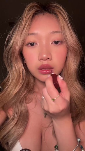 very realistic first impression bc this was actually so good 😍 that dirty cola 70% is alr in my purse @fwee