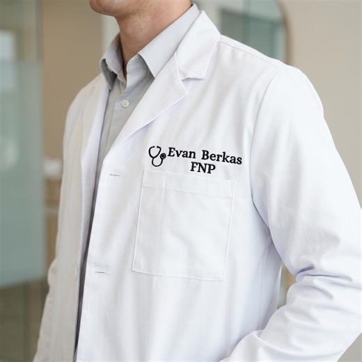 Embroidered Lab Coat for Scientist Doctor or Nurse - Custom Consultation White Coat - Personalized College Gift for New Future Nurse/ Doctor - Etsy Canada