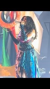 SZA - F2F (SOS Tour Philly)