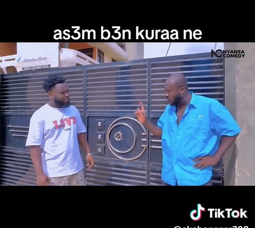 Exploring Akabenezer's Unique Style in Comedy