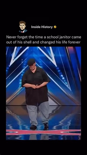 Richard Goodall is an inspiring American singer who won hearts as the Season 19 champion of America’s Got Talent in 2024! 🧹🎤 For over 20 years, he worked as a janitor in Terre Haute, Indiana, quietly singing to himself while cleaning—until a video of him performing Journey’s “Don’t Stop Believin’” went viral. His AGT audition earned him a Golden Buzzer and marked a life-changing moment. What truly set Goodall apart was his authenticity. Every performance carried the weight of his story—one of 