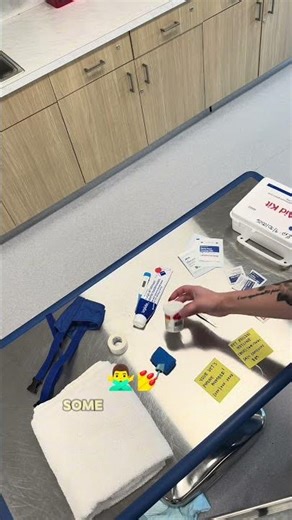 Pet First Aid Kit Tips! Are you prepared? #veterinarymedicine #petfirstaid #petemergency #pettalk