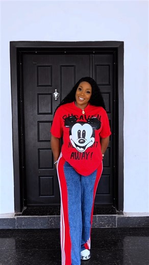 WOMEN FASHION BRAND STORE/CLOTHING BOUTIQUE on Instagram: "Who is your Plug again..... we give you 1st grade quality luxury outfits with guarantee. LUXURY GRAPHIC 2PC SETS AVAILABLE NOW!!! Our exquisite luxury set is here, the fit, the 1st grade quality, stylish and cute for our Odogwu Queens.... Size size 12-18 N65k Fabric is Cotton Trouser is denim If you've rocked with us before - or you're just discovering us now please hit the FOLLOW at @odogwuloungewears and @womanity_clothing For all our 