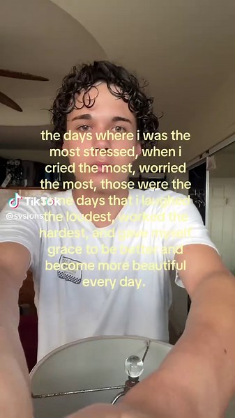 simon (@svsions)’s video of i am literally crying