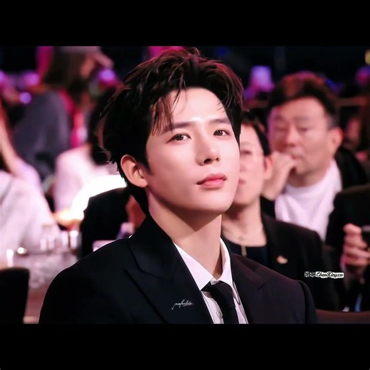 尖叫之夜的男明星们太可爱啦！😆 Adorable Male Stars at Screaming Night! #帅哥 #混剪 #viral