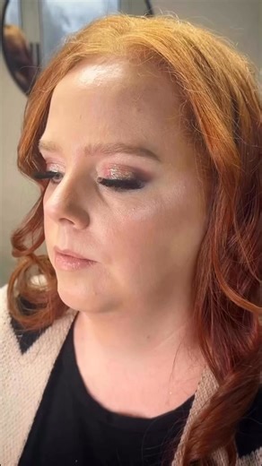 Make-up glow ups are all about enhancing what’s already there — even skin, subtle sculpting, and a polished look that photographs well and lasts.🪩 Perfect for events, content days, or anytime you want to look put-together without looking overdone.📩 Book your make-up glow up | AF AESTHETICS and SKIN