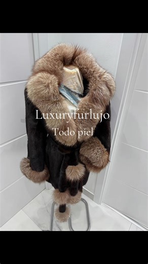 Abrigo lomos de visón más información por wasappp😍😍😍😍😍#biral #parati