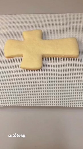Baptism Cookies #coordinate #design #cookies #baptism #catholic #sugarcookies #edibleart #cookietok #r | Southstreetcookies