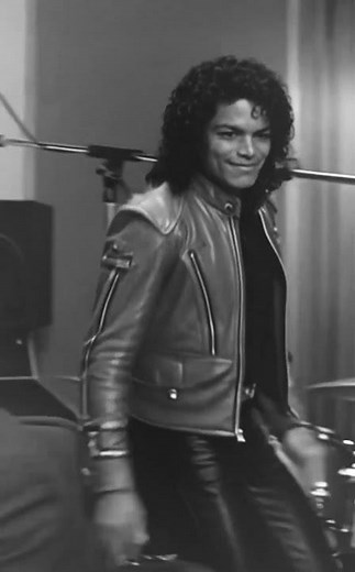 EDDIE VAN HALEN beat it solo #michaeljackson #beatit #eddie #guitarsolo #vanhalen #shorts