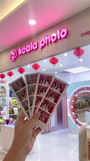 💖 VALENTINE GẤP ĐÔI YÊU THƯƠNG – KOALA PHOTO 💖 Valentine này, Koala Photo gửi tặng các cặp đôi món quà lưu giữ kỷ niệm thật ngọt ngào 📸💑 Cùng nhau tạo dáng, ghi lại khoảnh khắc yêu thương và nhận ưu đãi cực xịn nhé! 🎁 Ưu đãi đặc biệt: CHỤP 1 – TẶNG 1 cho các cặp đôi ➡️ Chụp 1 lượt – tặng thêm 1 lượt hoàn toàn miễn phí 🎉 📌 Đối tượng áp dụng: 👫 02 khách hàng đi cùng nhau 👕 Mặc áo đôi (cùng màu hoặc cùng kiểu) 🗓 Thời gian áp dụng: DUY NHẤT NGÀY 14/02/2026 💕 Valentine chỉ đến 1 lần trong 