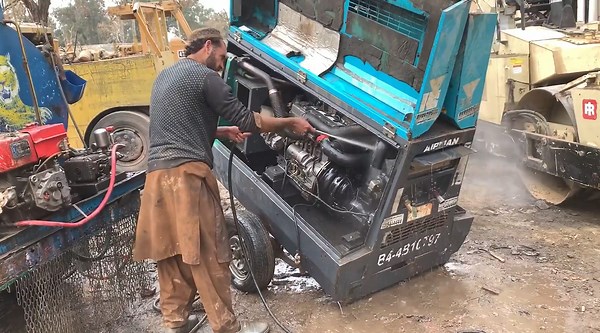Cleaning a Dirty Compressor Engine to Perfection