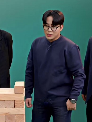 he’s sooo big🫠 #jongho #ateezmaknae #choijongho