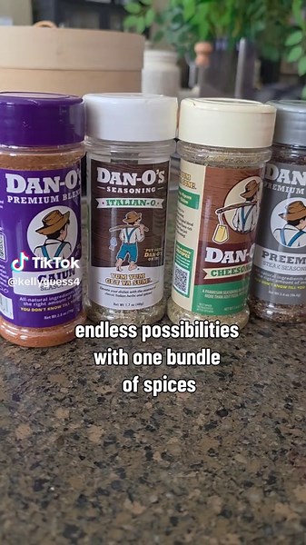 This seasoning combo is how I make quick meals taste like restaurant food. I use it on chicken, steak, veggies, fries, even eggs — it literally fixes bland food. Perfect for easy dinners, meal prep, and lazy cooking days when you still want flavor. #chicken #seasoning #cook #foodie #food