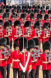 2M views · 29K reactions | This Happened during the Trooping the Colour Colonel's Review 2025 at Horse Guards ‍♂️ ❤️ ##TheKingsGuardUK Thank you for your service! #kingsguard #london #royalguard #troopingthecolour #british #England #UK #royalfamily #soldier #householdcavalry #fbreelsfypシ゚viralシ #fbreelsfypシ゚viralfbreelsfypシ゚viral #fb #reelsviralシ #viralreels #military #history | At Horse Guards | Facebook