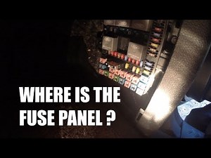 How to Change a Fuse on a 2008 Ford F-150