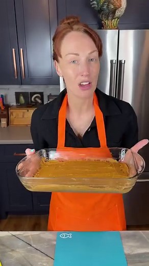 1.8M views · 21K reactions | 3 ingredient pumpkin cake (plus frosting) #fall #pumpkinspice #recipes #cookie #food #foodie #yum #dessert #easy #life #viral #wow #omg #fyp #foryou #reel #reels #viralreels #reelsviral | Elaine Carol’s Kitchen | Facebook