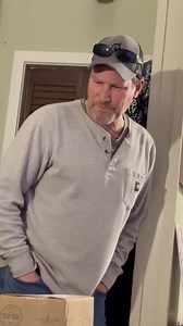 27K views · 413 reactions | Old school dad’s reaction to being asked for help with technology. #dad #technology #reaction #oldschool #shopify #confused #family #funny #comedy #relatable #dadsofinstagram #reels #rant #dadlife #dadjokes #dadsbelike #drama #foryou #fyp #trend #trending #this #original | Brady Medearis | Facebook