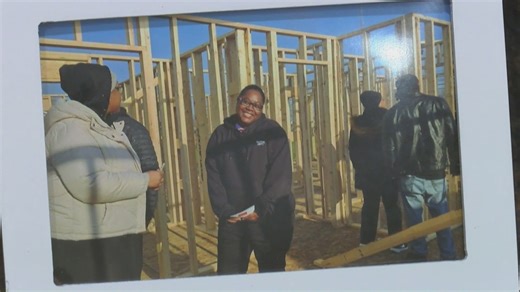 Maumee Valley Habitat for Humanity presents keys to south Toledo home to new owner