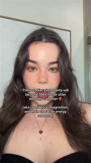 ♈ Aries placements (Sun / Rising / Mars) Carnelian amplifies your natural fire. You radiate bold confidence, sharper features, and “don’t mess with me” attraction. People feel your presence before you speak. ♌ Leo placements (Sun / Rising / Venus) This is your spotlight crystal. Carnelian boosts charisma, sex appeal, and that effortless glow where everyone looks twice. Compliments multiply. ♐ Sagittarius placements (Sun / Rising) Carnelian grounds your wild energy into seductive confidence. You