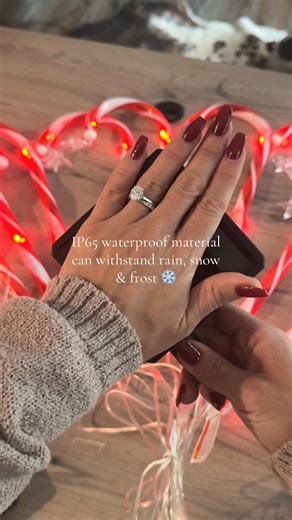 ✨ Obsessed with these solar candy cane lights! Stick ‘em in the grass, let the sun do its thing—they glow bright once it gets dark. Adds such a fun, sweet vibe to my yard, no wiring needed! | Profilebe